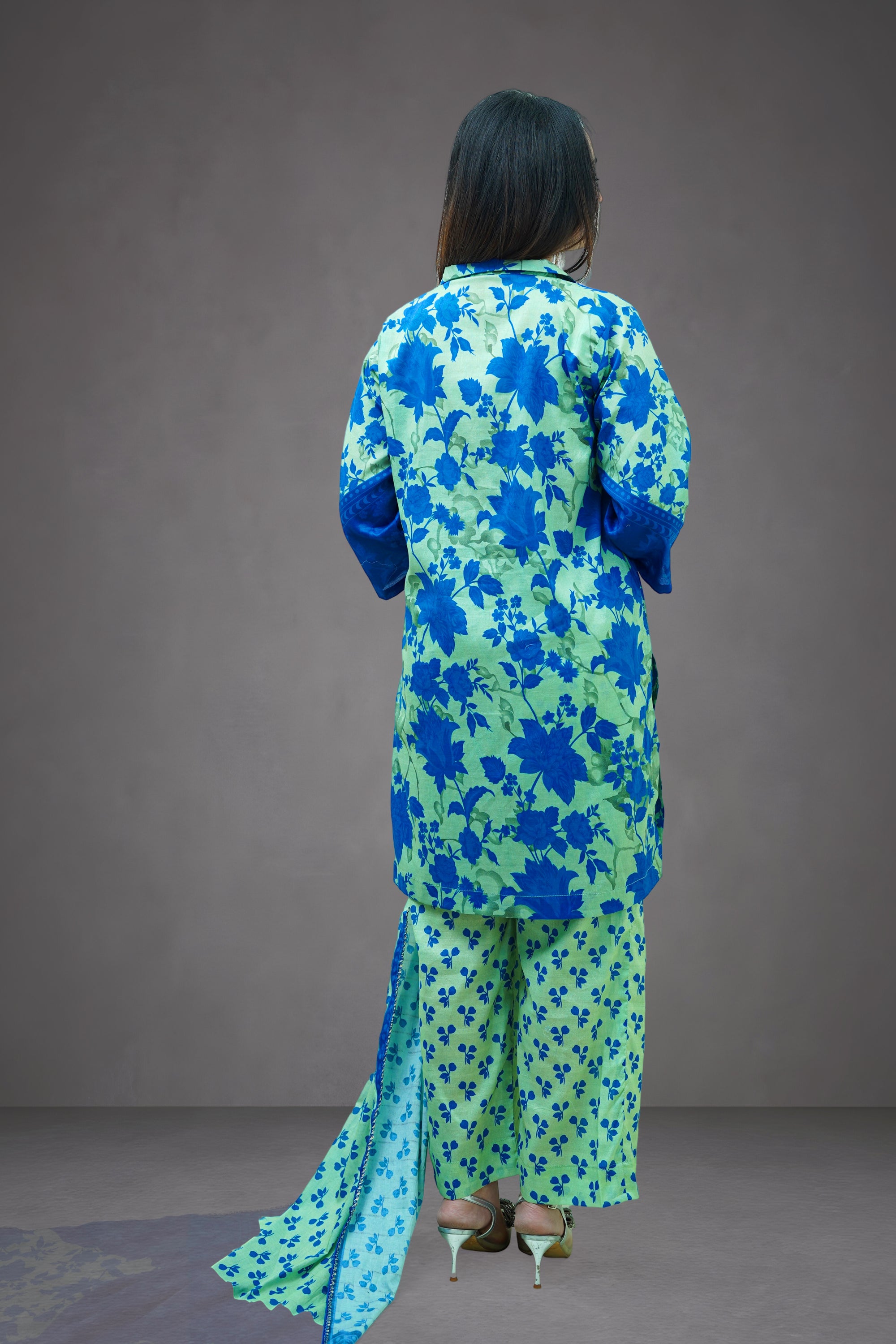 Blue Carnation 3-Piece Lawn Suit Unstitched (A-121)