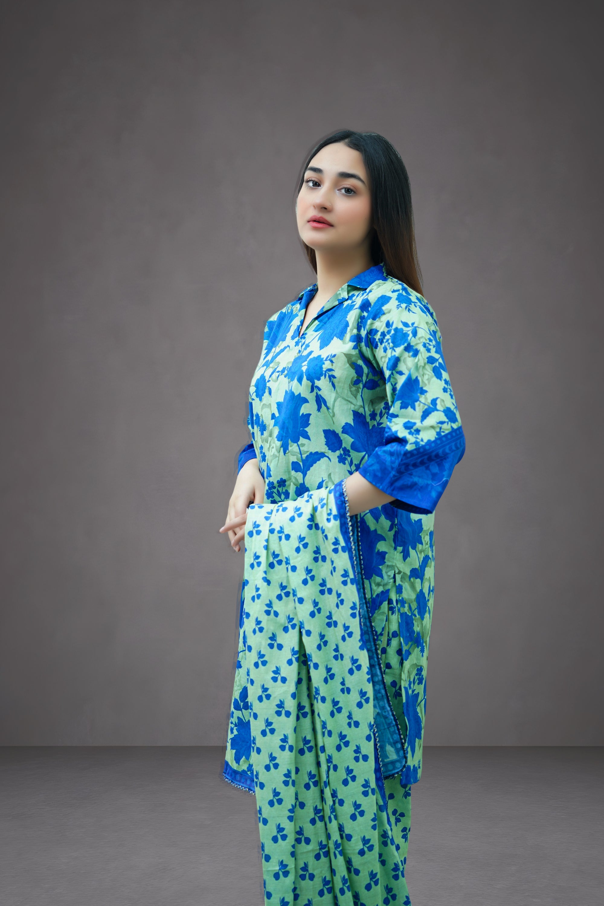 Blue Carnation 3-Piece Lawn Suit Unstitched (A-121)