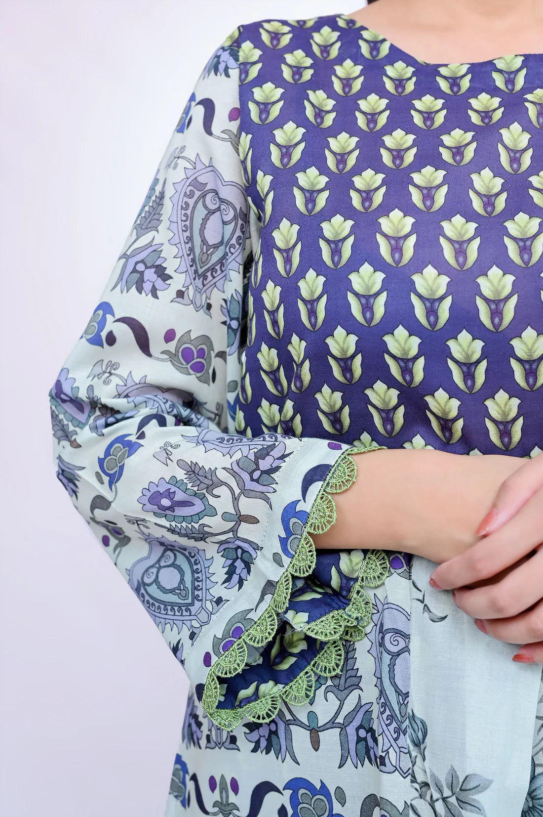 Damask 3-Piece Lawn Suit Unstitched (A-109)